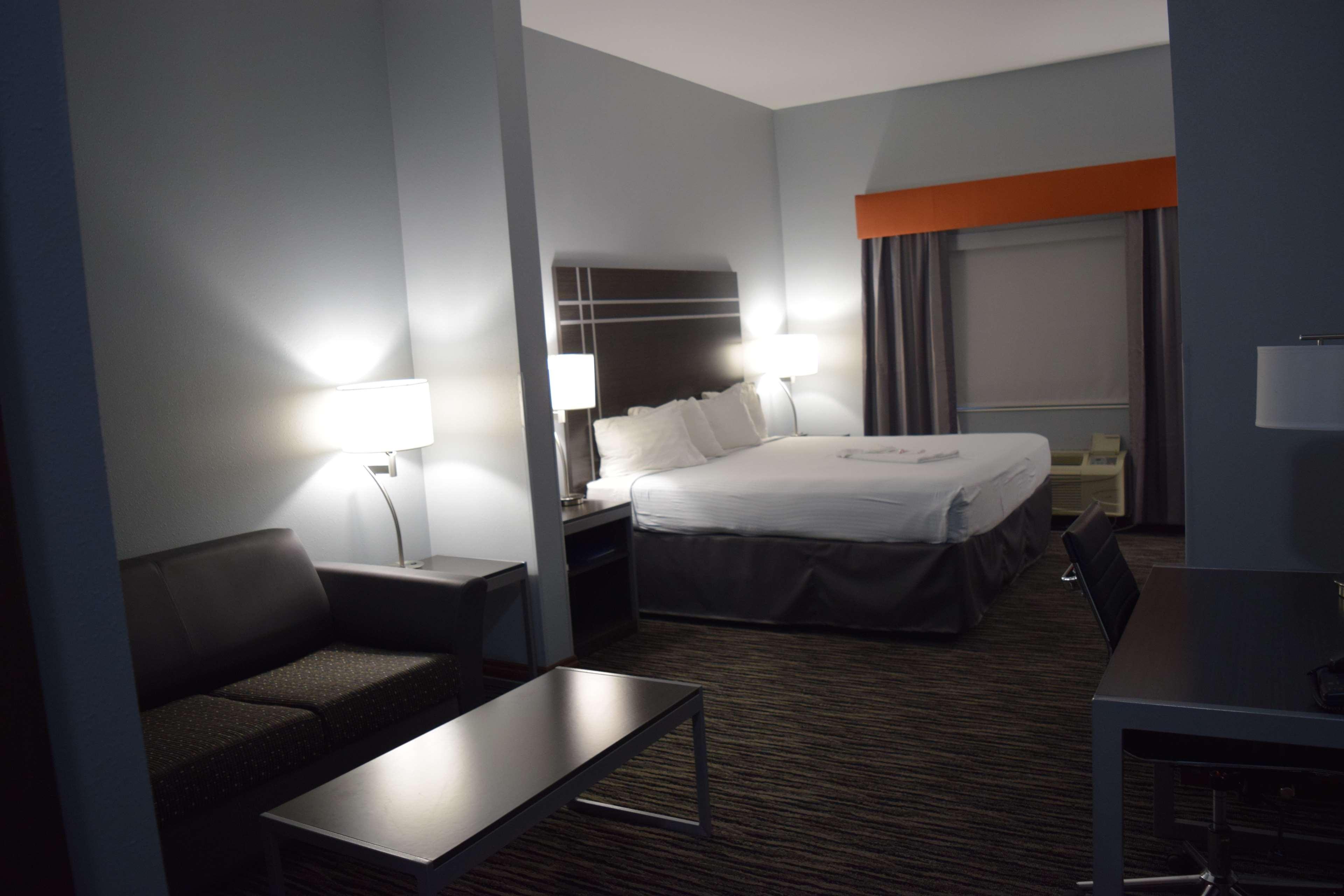 Best Western Elkhart Inn & Suites Ngoại thất bức ảnh