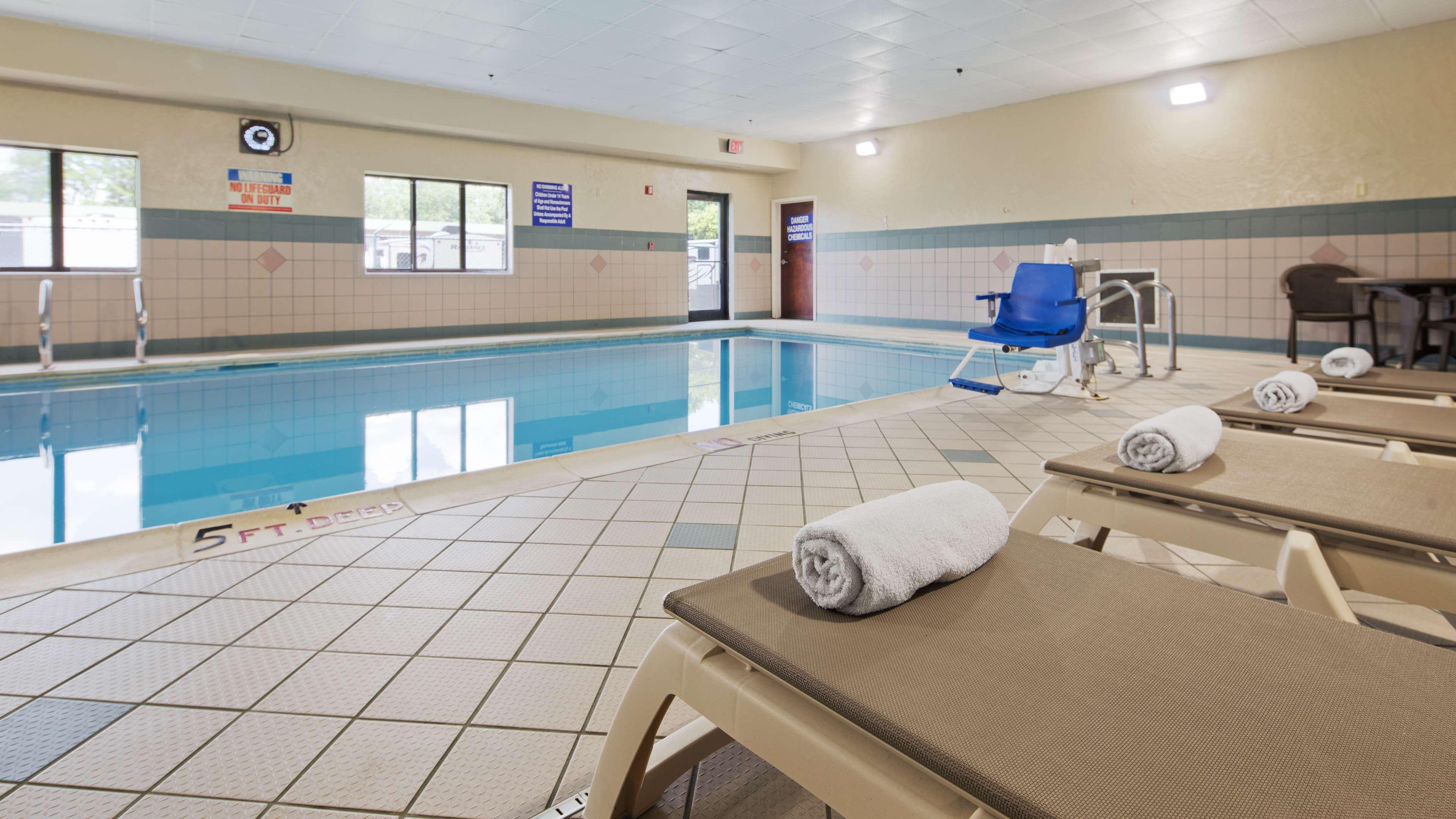 Best Western Elkhart Inn & Suites Ngoại thất bức ảnh