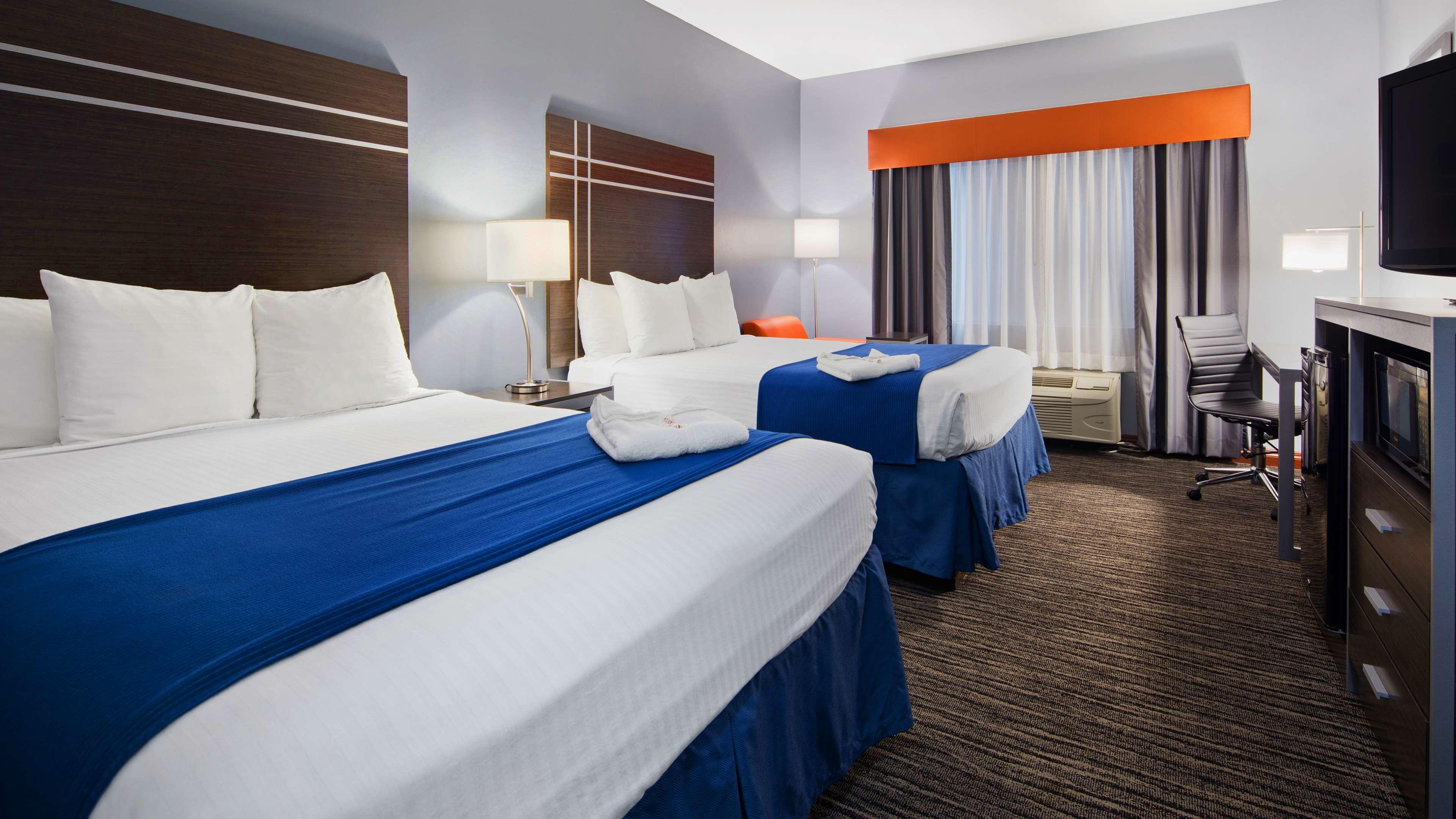 Best Western Elkhart Inn & Suites Ngoại thất bức ảnh