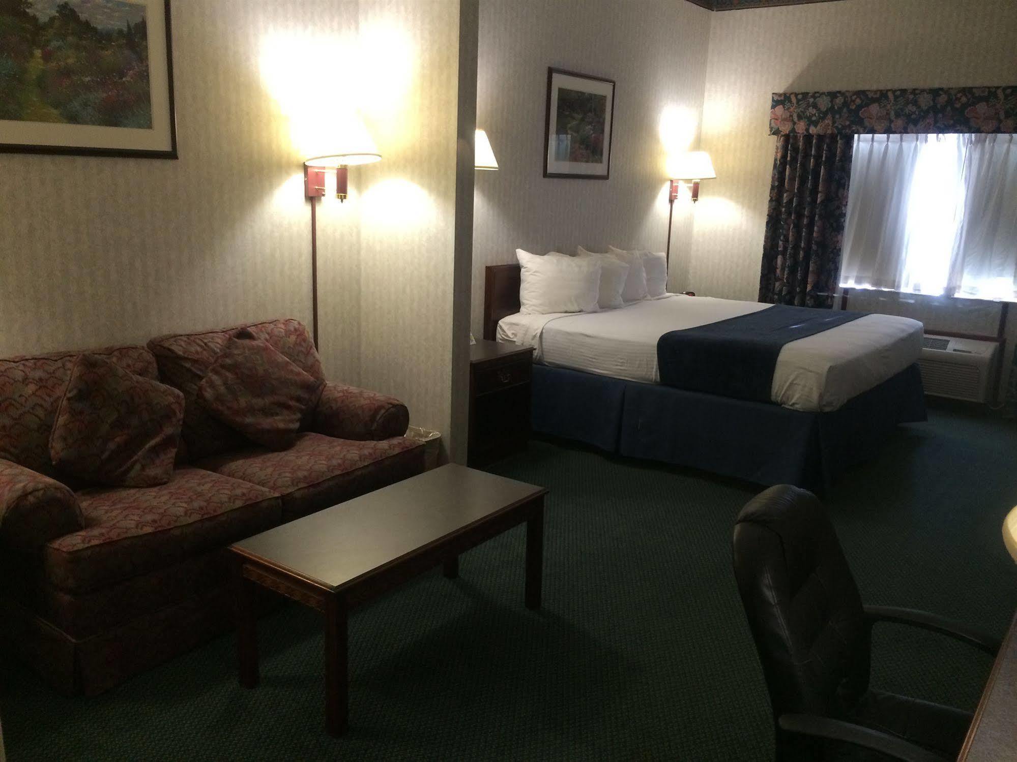 Best Western Elkhart Inn & Suites Ngoại thất bức ảnh